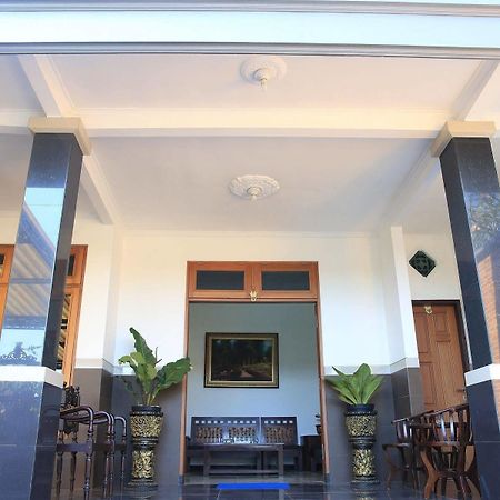 Puri Kusuma Guest House Selemadeg Kültér fotó