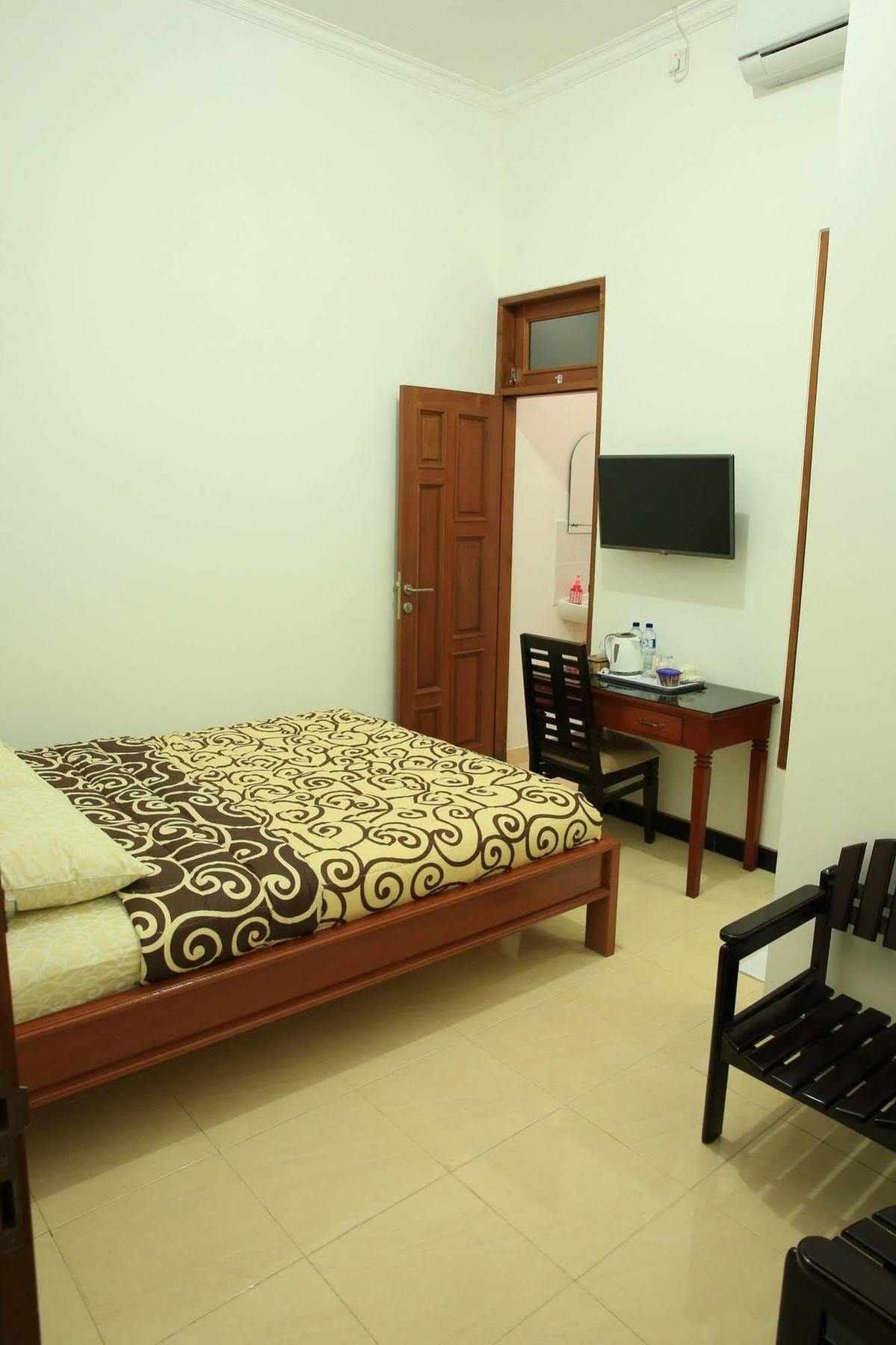 Puri Kusuma Guest House Selemadeg Kültér fotó