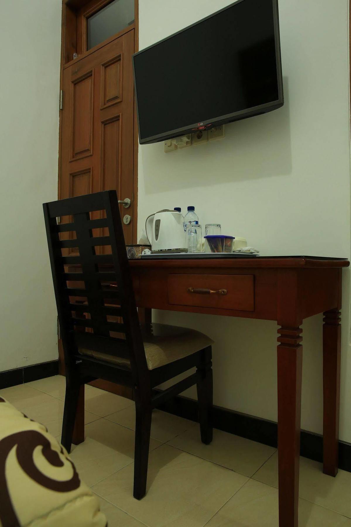 Puri Kusuma Guest House Selemadeg Kültér fotó
